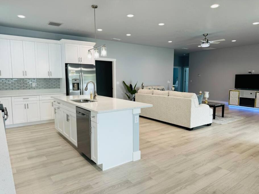 Brand New Tampa Oasis With Private Jacuzzi Retreat Villa Lutz Ngoại thất bức ảnh